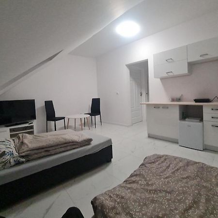 Appartement Rmf Naworol 10,,,, Wjazd Od Nr 6 à Szczecin Extérieur photo