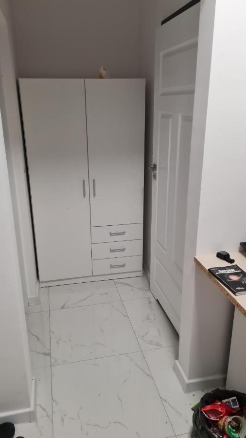 Appartement Rmf Naworol 10,,,, Wjazd Od Nr 6 à Szczecin Extérieur photo