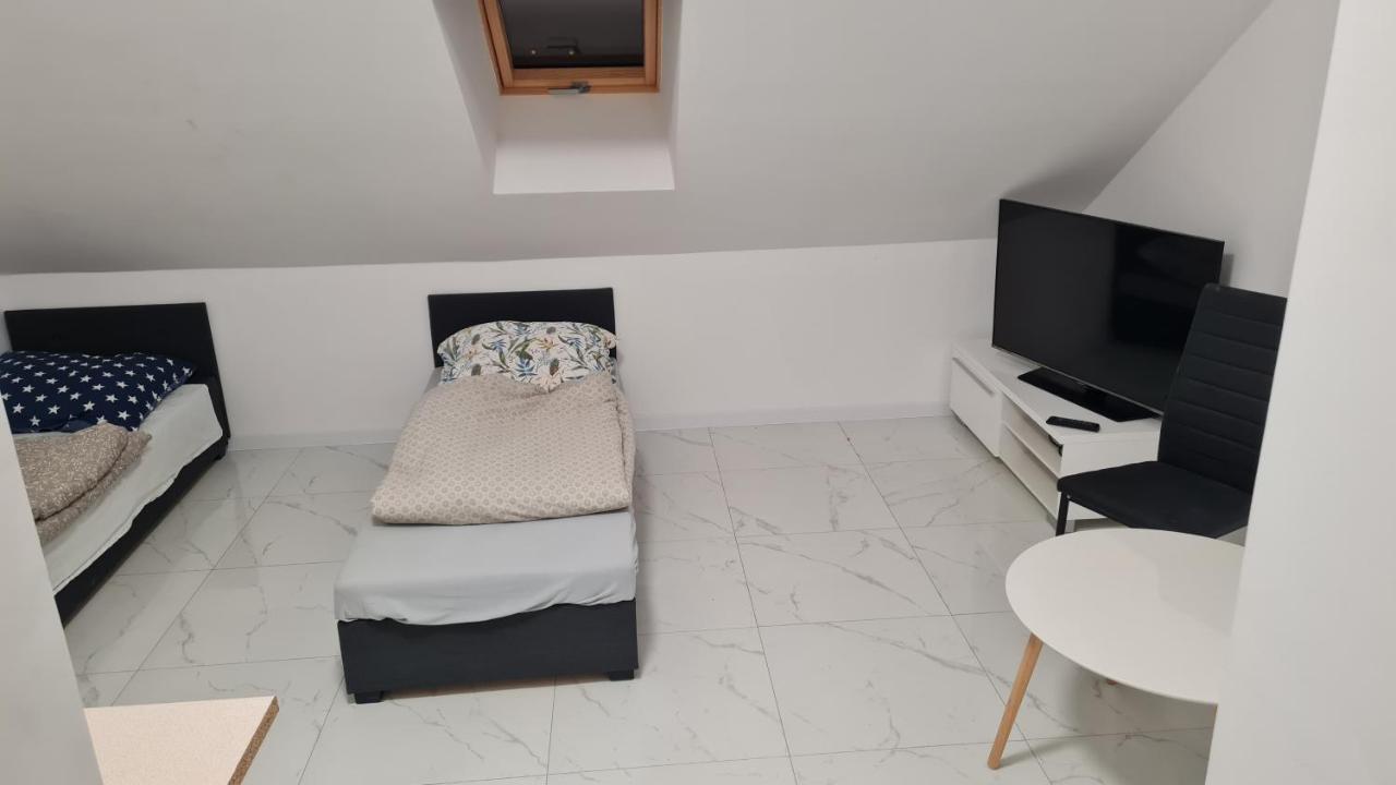 Appartement Rmf Naworol 10,,,, Wjazd Od Nr 6 à Szczecin Extérieur photo